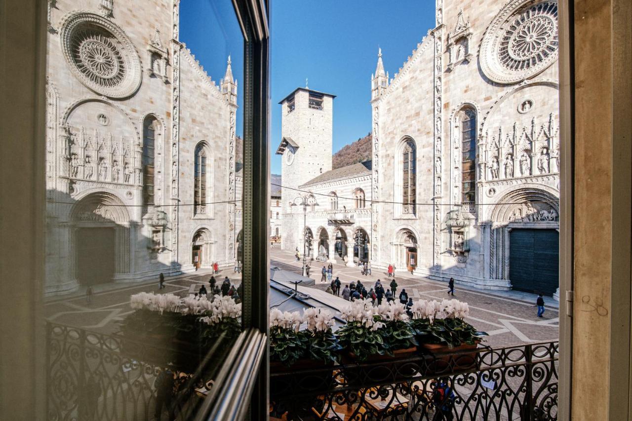 Apartament La Finestra Sul Duomo - The House Of Travelers Como Zewnętrze zdjęcie