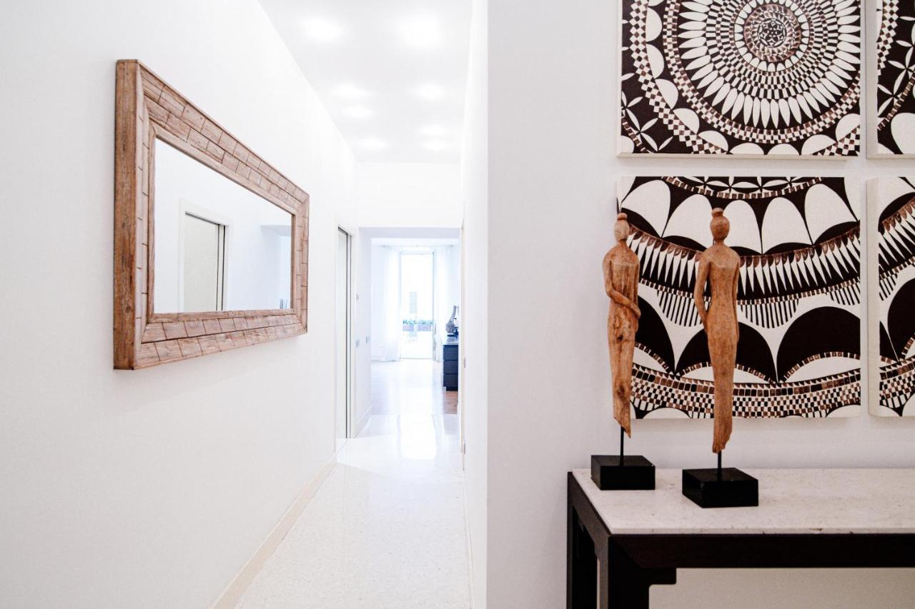 Apartament La Finestra Sul Duomo - The House Of Travelers Como Zewnętrze zdjęcie